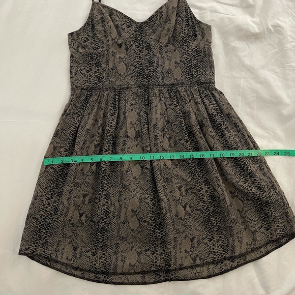 Aritzia Wilfred Python Snake Print Silk Dress - Picture 9 of 12